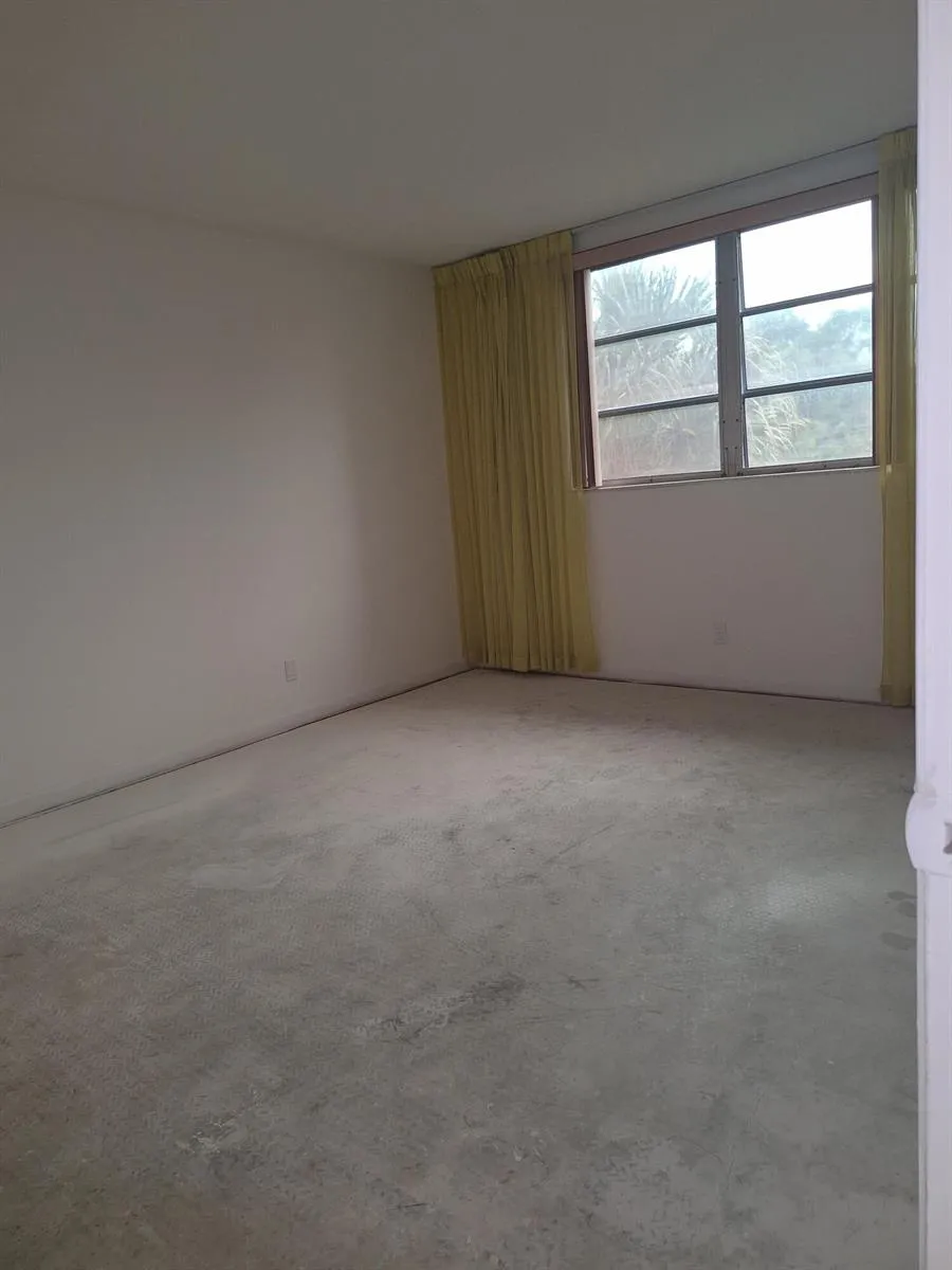 2900 NW 47TH TERRACE #303B Lauderdale Lakes, FL 33313