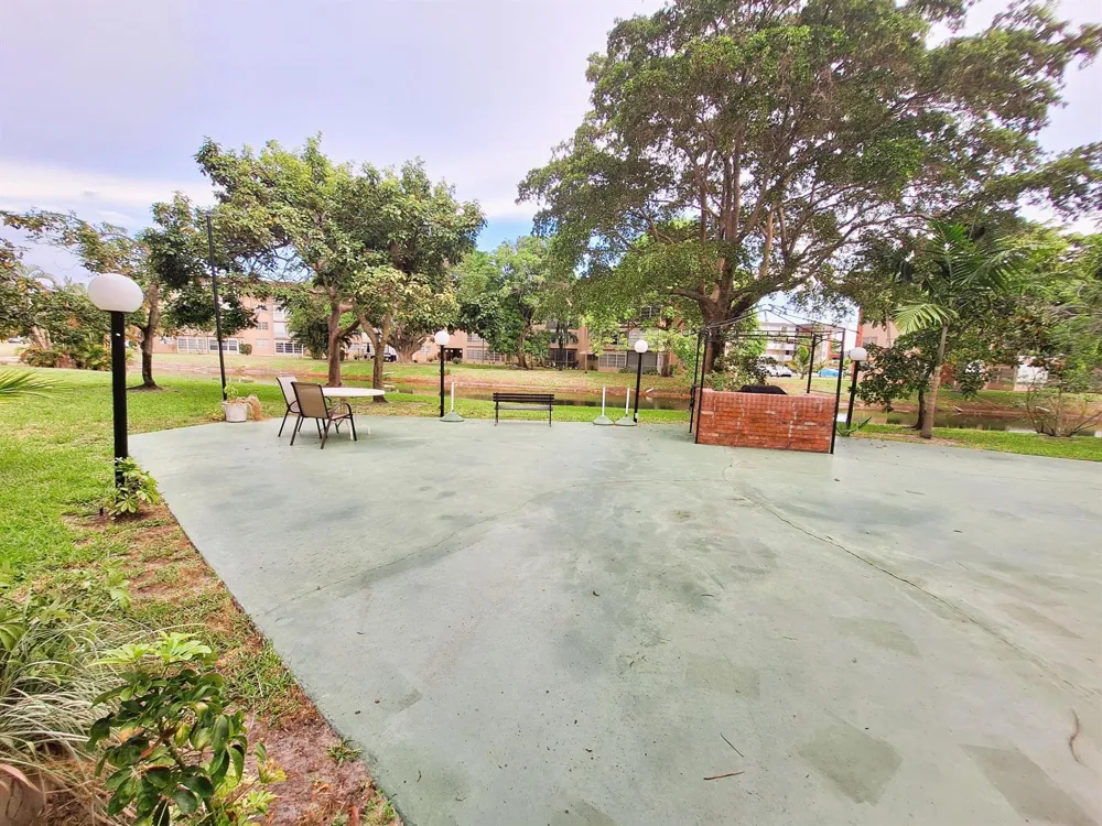 2900 NW 47TH TERRACE #303B Lauderdale Lakes, FL 33313