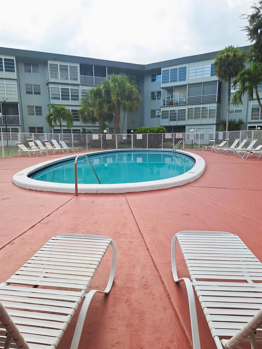 2900 NW 47TH TERRACE #303B Lauderdale Lakes, FL 33313