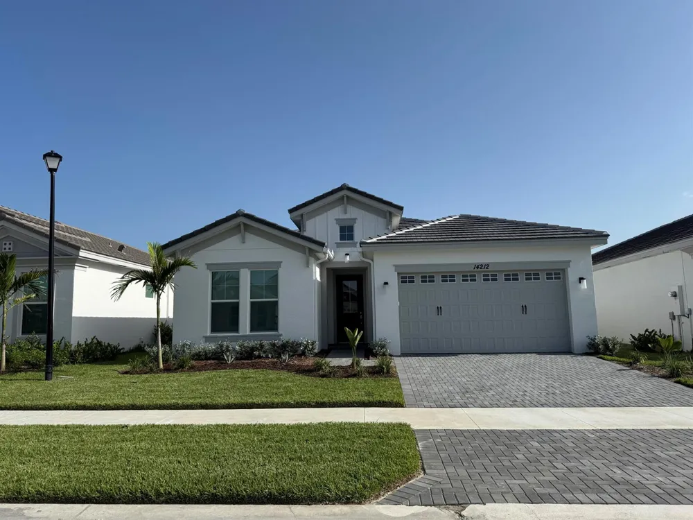14212 Spruce Pne Drive Westlake, FL 33470