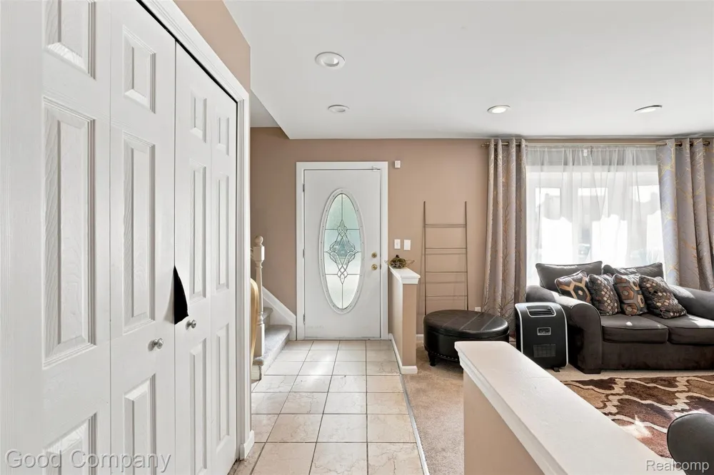 29293 Marshall Street Southfield City, MI 48076