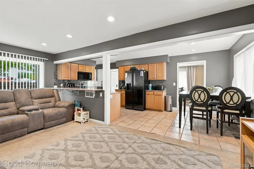 29293 Marshall Street Southfield City, MI 48076