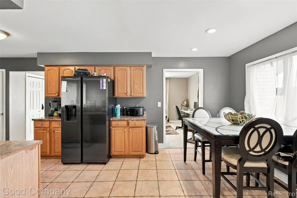 29293 Marshall Street Southfield City, MI 48076