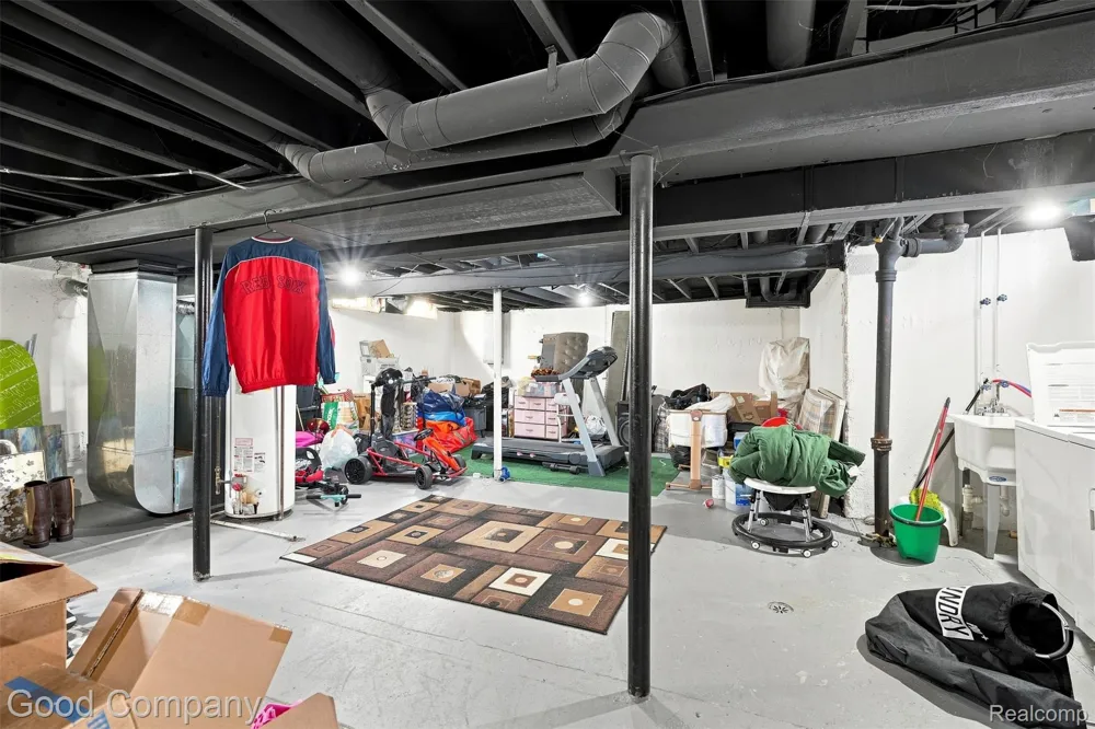 29293 Marshall Street Southfield City, MI 48076