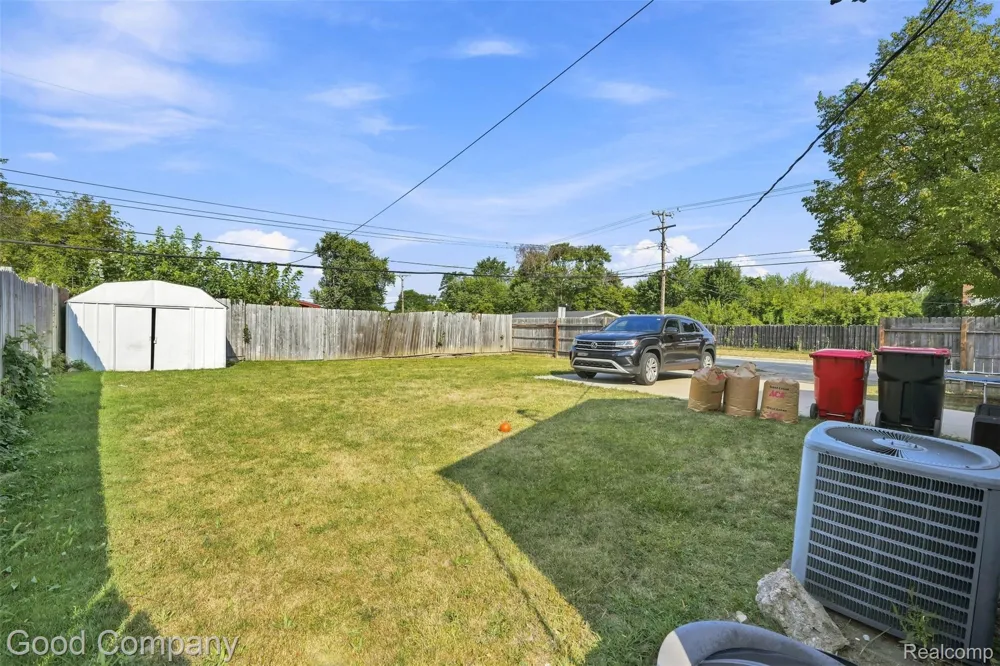 29293 Marshall Street Southfield City, MI 48076