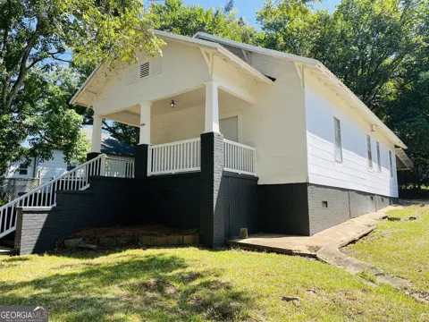 1405 Austin ST