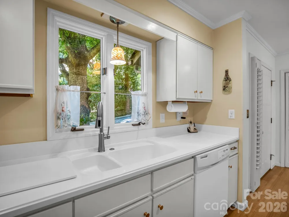 335 Melrose Avenue #111 Tryon, NC 28782