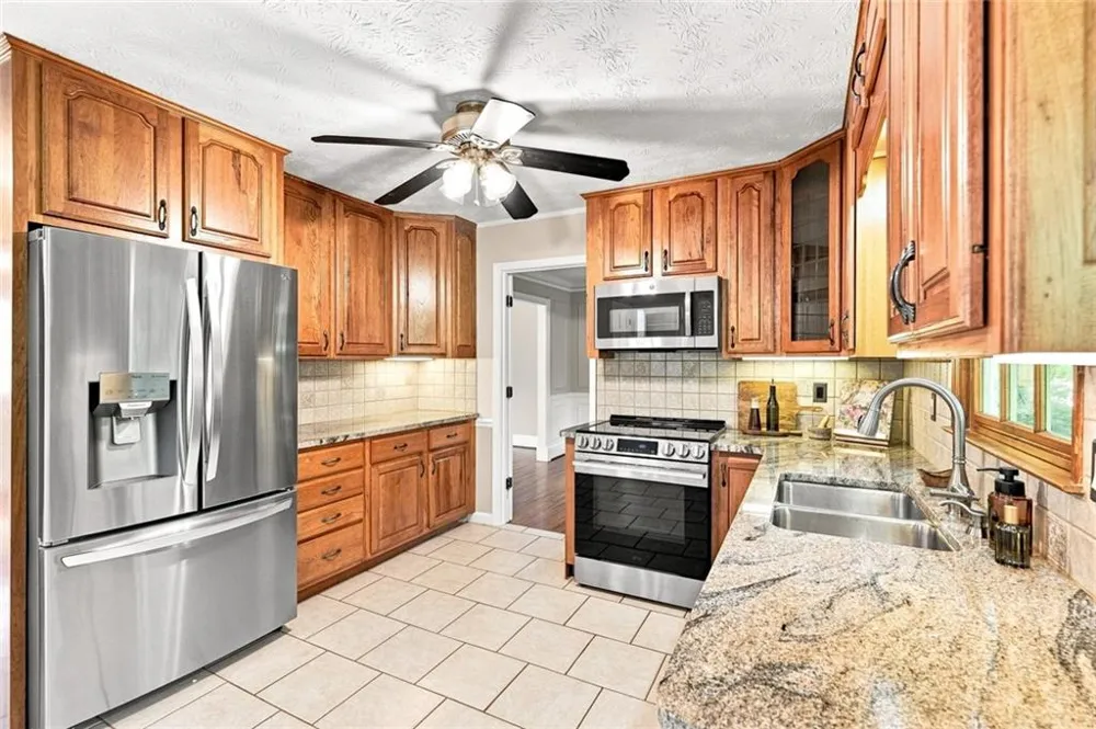 113 Jamestown Court SW Lilburn, GA 30047