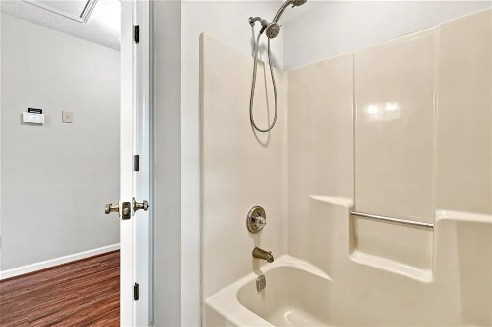 113 Jamestown Court SW Lilburn, GA 30047