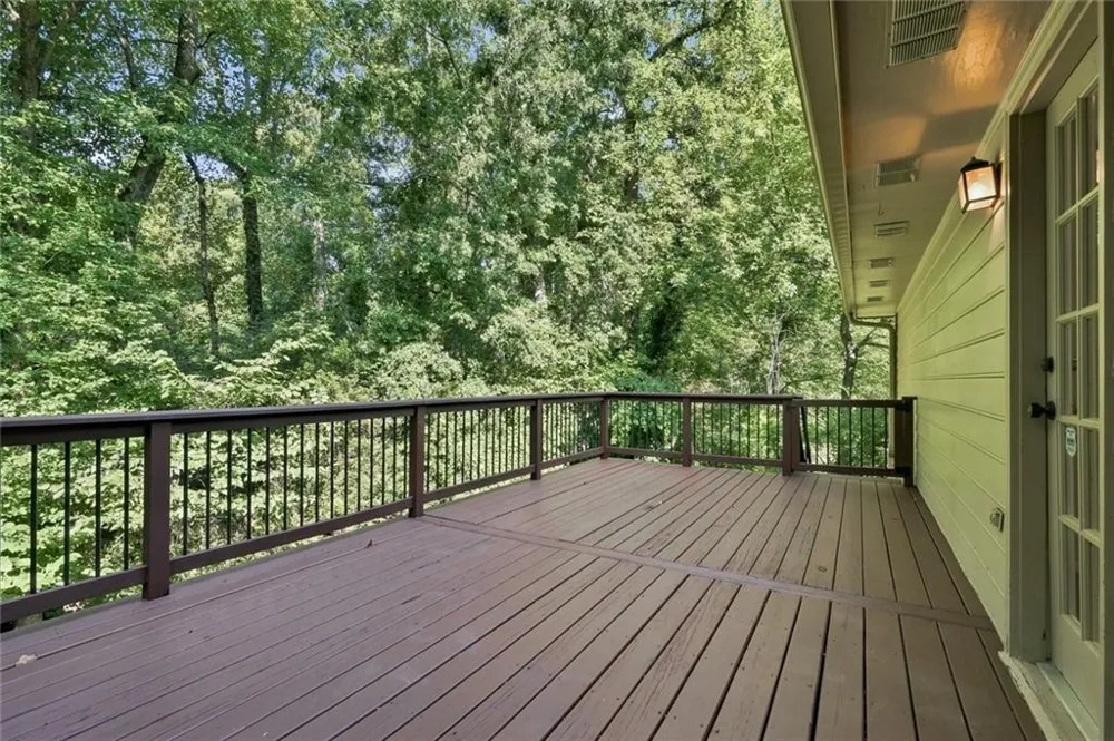 113 Jamestown Court SW Lilburn, GA 30047