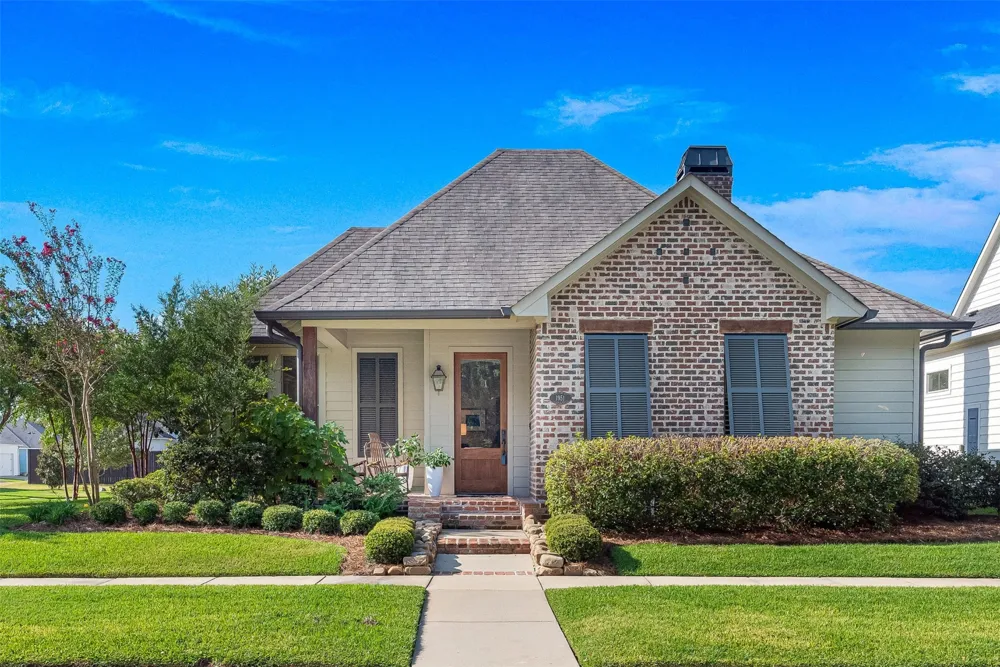 1951 Buckhorn Drive Shreveport, LA 71106