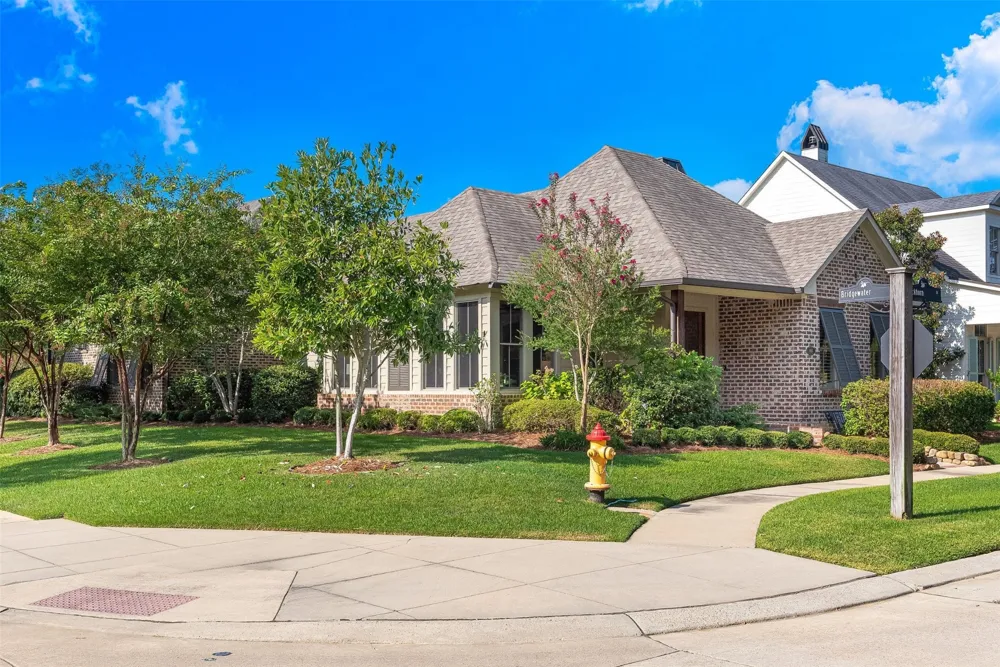 1951 Buckhorn Drive Shreveport, LA 71106