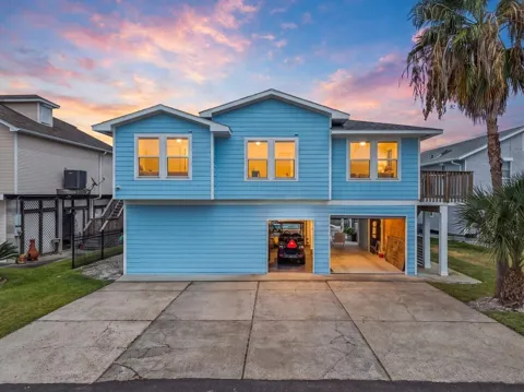 214 Sampan Drive