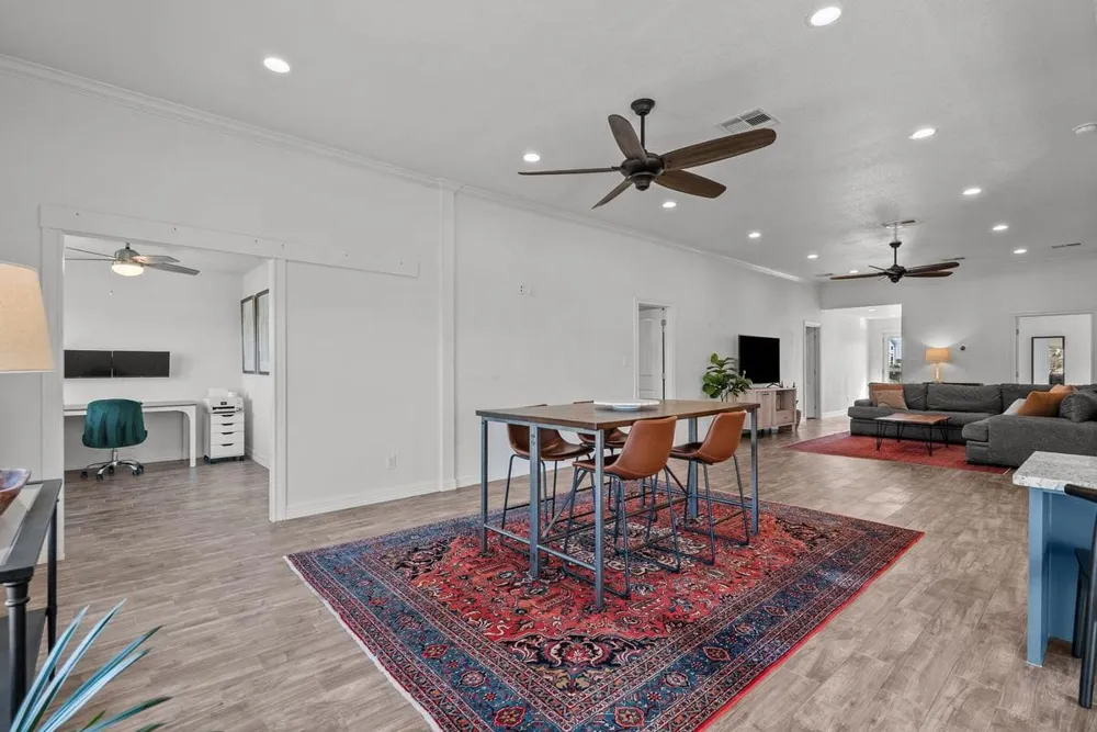 214 Sampan Drive Tiki Island, TX 77554