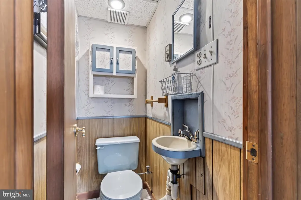 408 E PATTERSON STREET Lansford, PA 18232