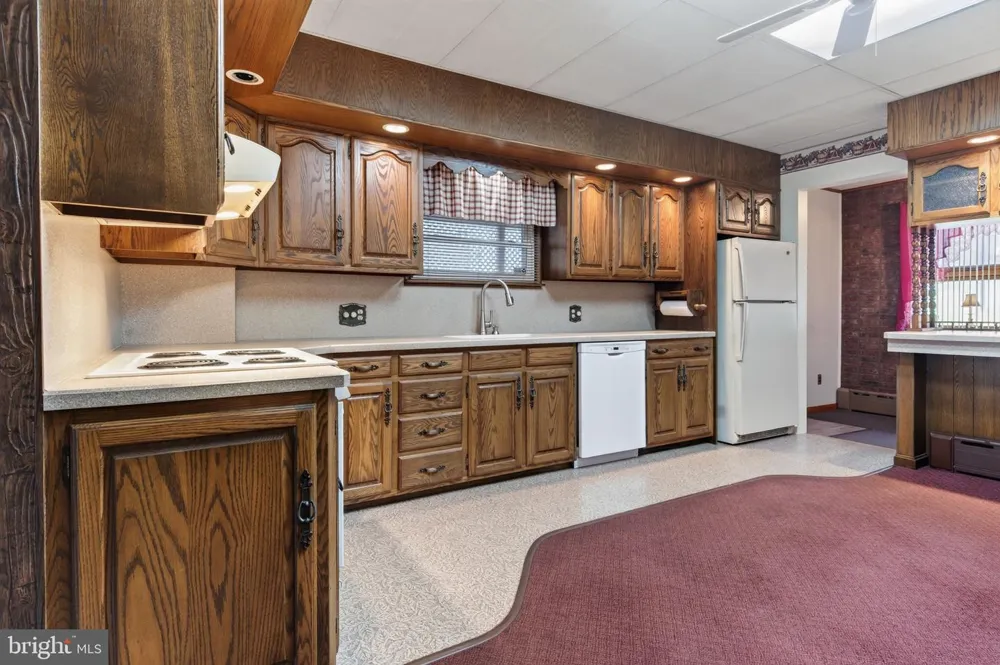 408 E PATTERSON STREET Lansford, PA 18232