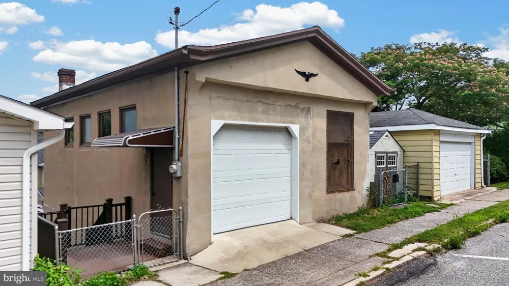 408 E PATTERSON STREET Lansford, PA 18232