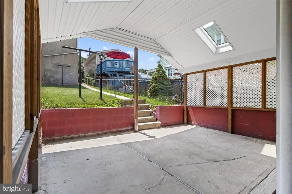 408 E PATTERSON STREET Lansford, PA 18232