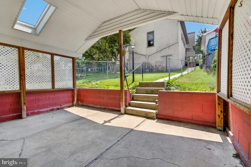 408 E PATTERSON STREET Lansford, PA 18232