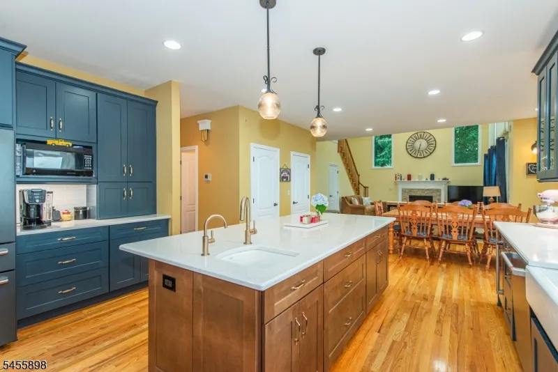 93 Coventry Way Ringwood, NJ 07456