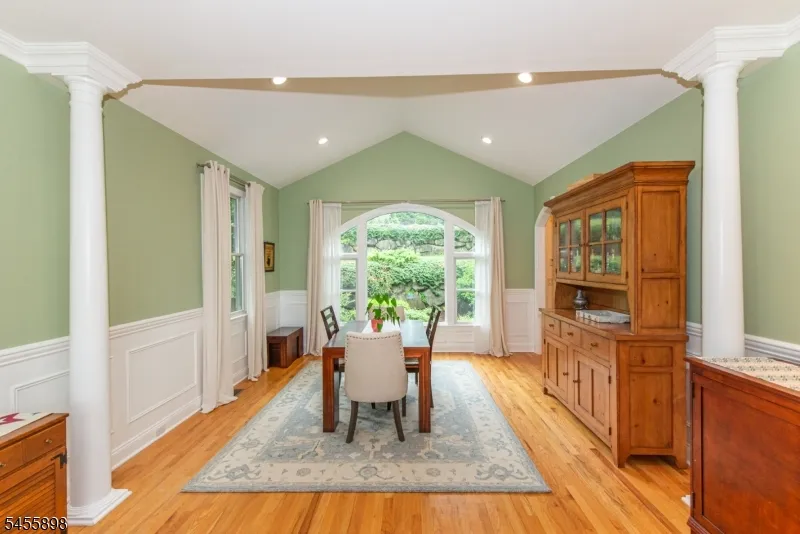 93 Coventry Way Ringwood, NJ 07456