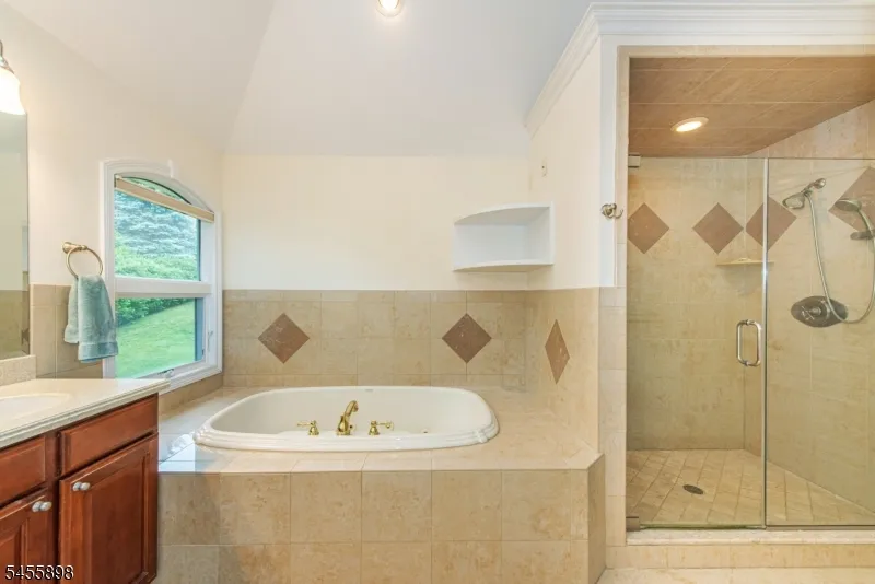 93 Coventry Way Ringwood, NJ 07456