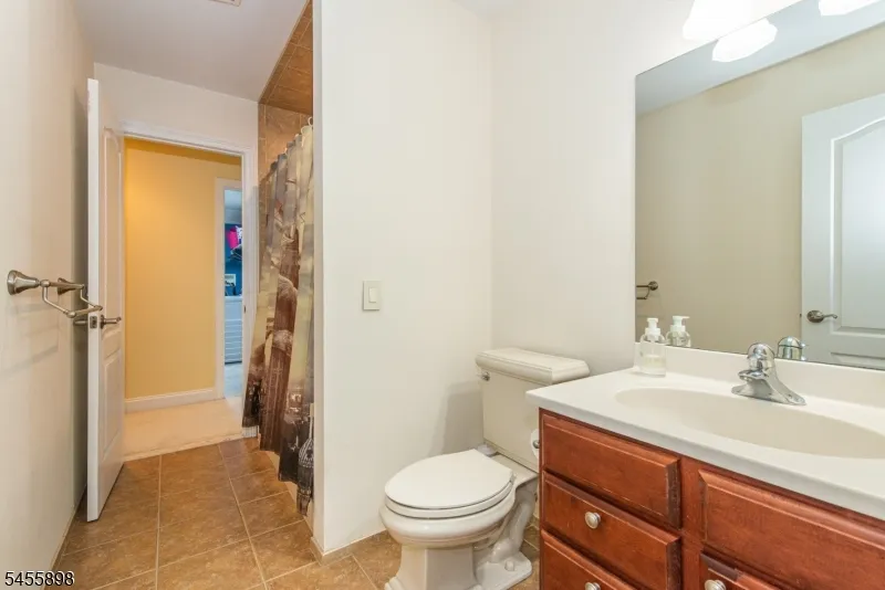 93 Coventry Way Ringwood, NJ 07456