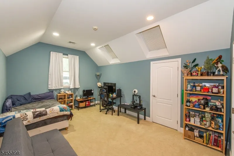 93 Coventry Way Ringwood, NJ 07456
