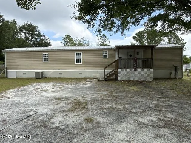 336 Old Folkstone Road Holly Ridge, NC 28445
