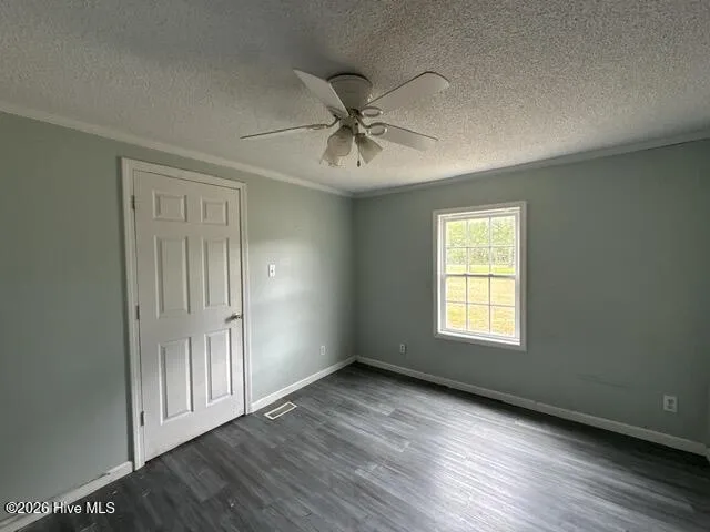 336 Old Folkstone Road Holly Ridge, NC 28445