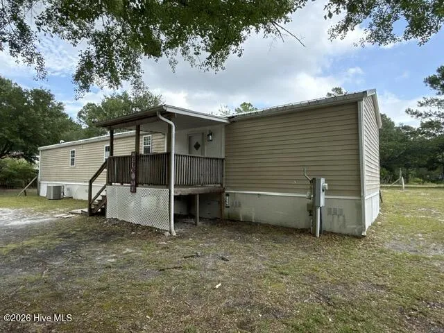 336 Old Folkstone Road Holly Ridge, NC 28445