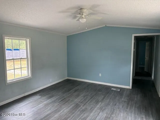 336 Old Folkstone Road Holly Ridge, NC 28445