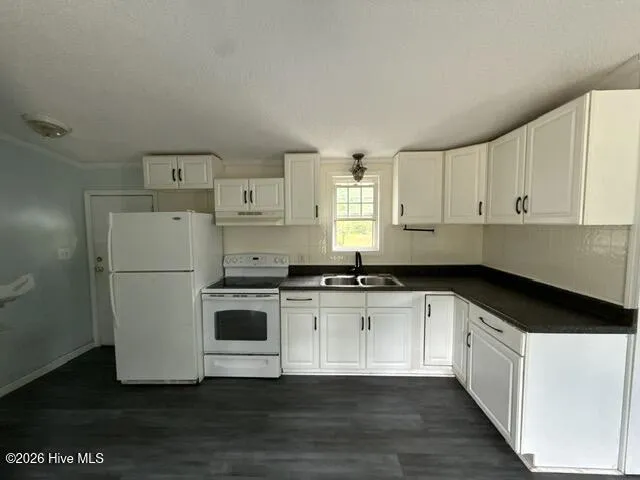 336 Old Folkstone Road Holly Ridge, NC 28445