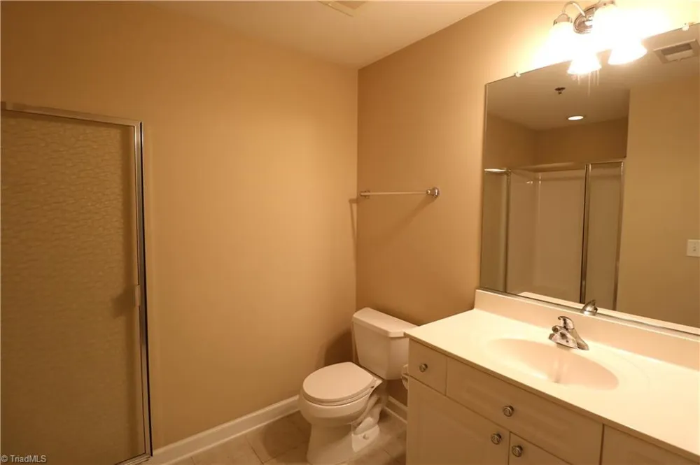 4762 Tatton Park Circle #1B Winston-Salem, NC 27103