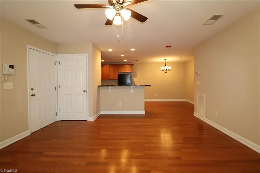 4762 Tatton Park Circle #1B Winston-Salem, NC 27103