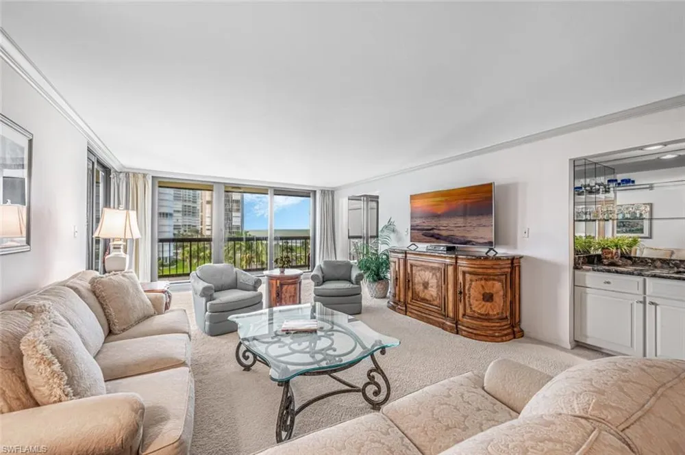 4551 Gulf Shore Boulevard #605 Naples, FL 34103