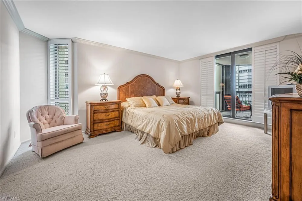 4551 Gulf Shore Boulevard #605 Naples, FL 34103