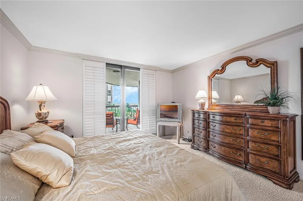 4551 Gulf Shore Boulevard #605 Naples, FL 34103
