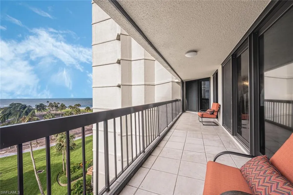 4551 Gulf Shore Boulevard #605 Naples, FL 34103