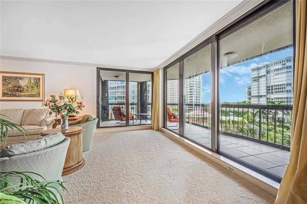 4551 Gulf Shore Boulevard #605 Naples, FL 34103