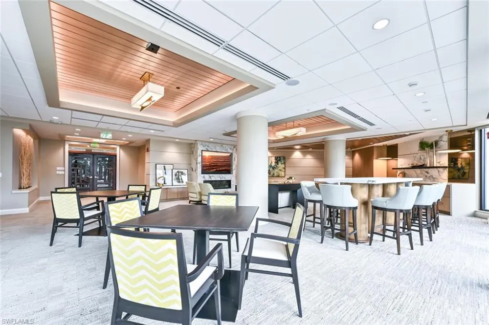 4551 Gulf Shore Boulevard #605 Naples, FL 34103