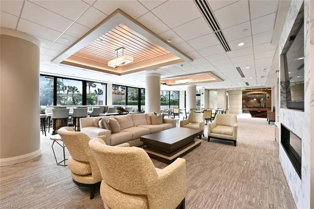 4551 Gulf Shore Boulevard #605 Naples, FL 34103