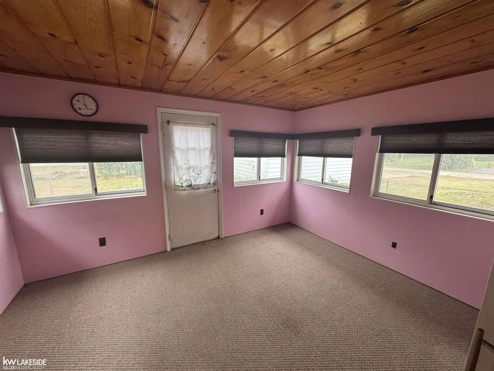 4864 Caseville Road Caseville Township, MI 48725