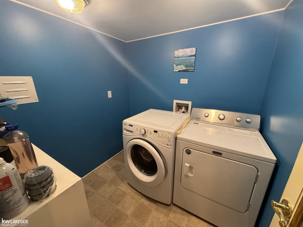 4864 Caseville Road Caseville Township, MI 48725