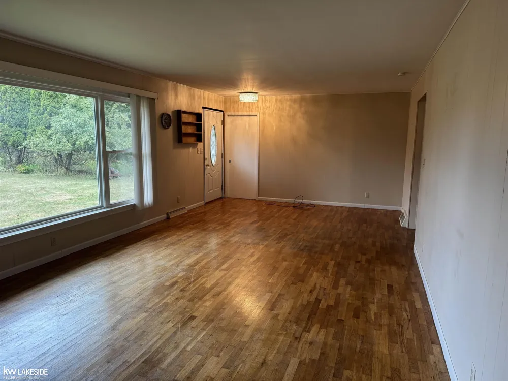 4864 Caseville Road Caseville Township, MI 48725