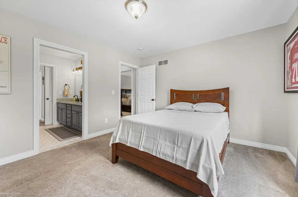 68242 Lake Angela Pointe Street Richmond City, MI 48062