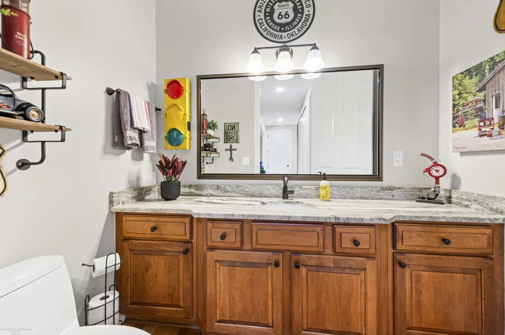 68242 Lake Angela Pointe Street Richmond City, MI 48062