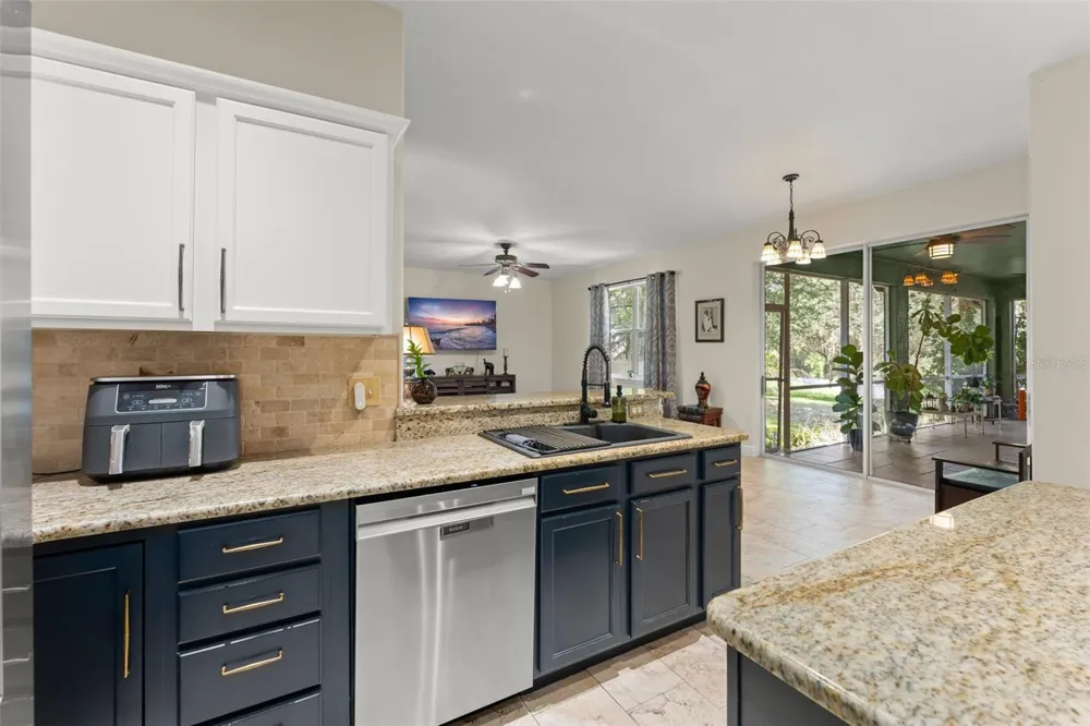 428 SHADY PINE COURT Minneola, FL 34715