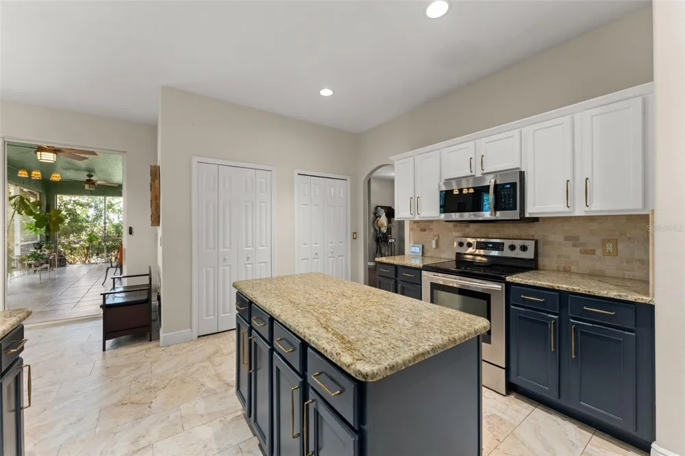 428 SHADY PINE COURT Minneola, FL 34715