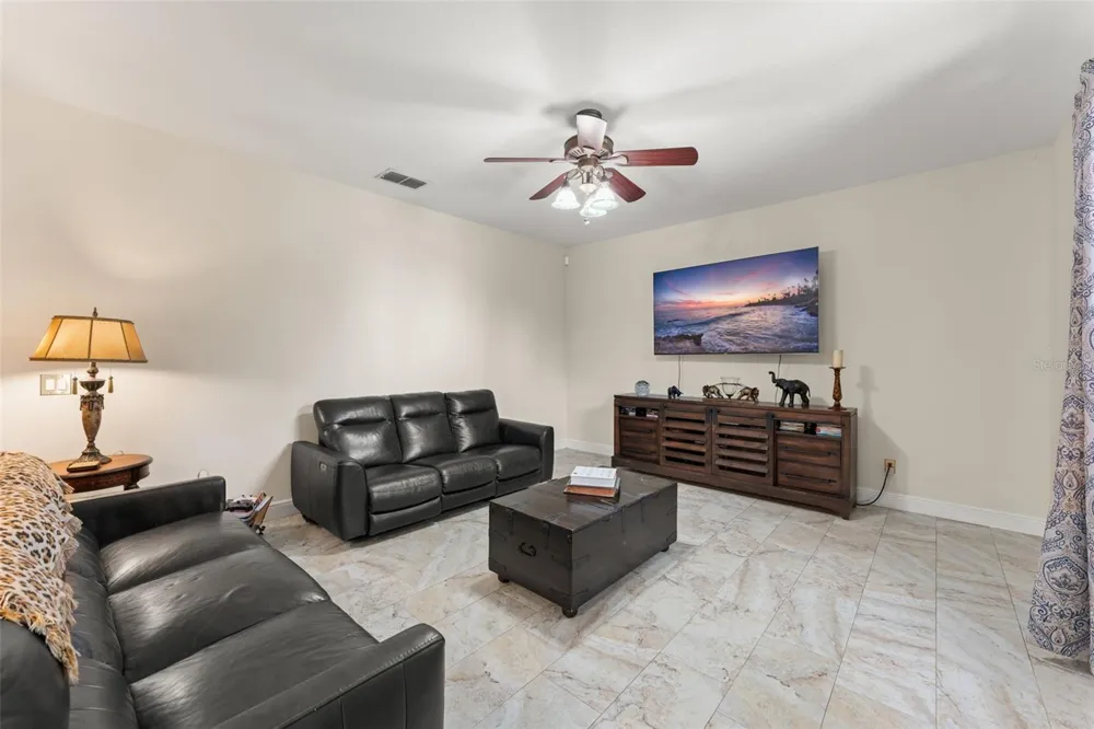 428 SHADY PINE COURT Minneola, FL 34715